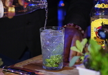 Es werden auch erfrischende Drinks serviert.