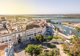 Faro liegt direkt an der Lagune Ria Formosa.
