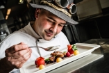 Im Hotel erwarten Sie augewählte Delikatessen mit frischen Zutaten aus der Region.