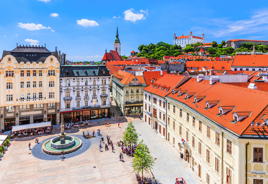 Spazieren Sie durch die Altstadt von Bratislava.