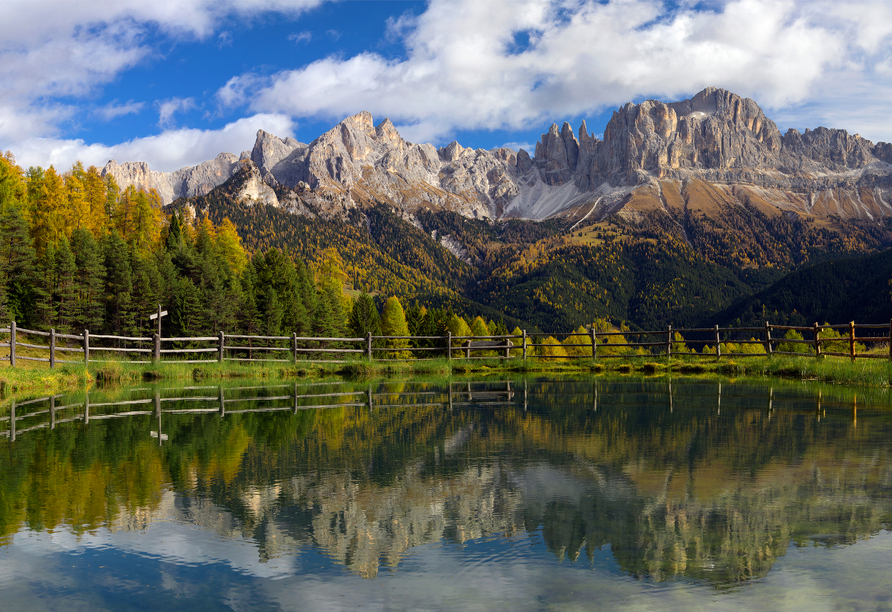 Blick auf das beeindruckende Rosengartenmassiv in Südtirol