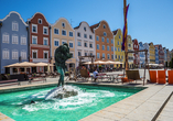 Besuchen Sie die Barockstadt Schärding mit der berühmten Silberzeile, einer prächtigen Häuserreihe am Stadtplatz.