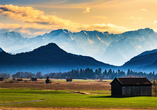 Murnau am Staffelsee erscheint Ihnen märchenhaft schön und bietet ein atemberaubendes Panorama.