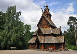 Optional: Das Norsk Folkemuseum auf der Halbinsel Bygdøy macht als Freilichtmuseum Geschichte erlebbar.