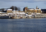 Bei einer Stadtrundfahrt wird Ihnen auch die Festung Akershus begegnen, die auf der Halbinsel Akersnes gelegen ist.