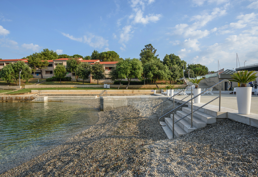 Das Maistra Select Petalon Resort bietet einen hoteleigenen Strand.
