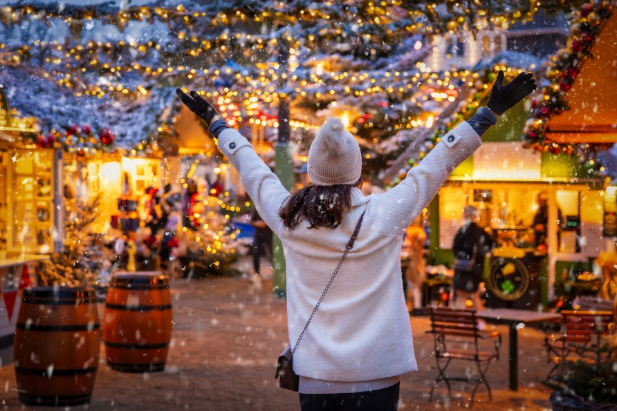 Lassen Sie sich von der weihnachtlichen Atmosphäre mitreißen.