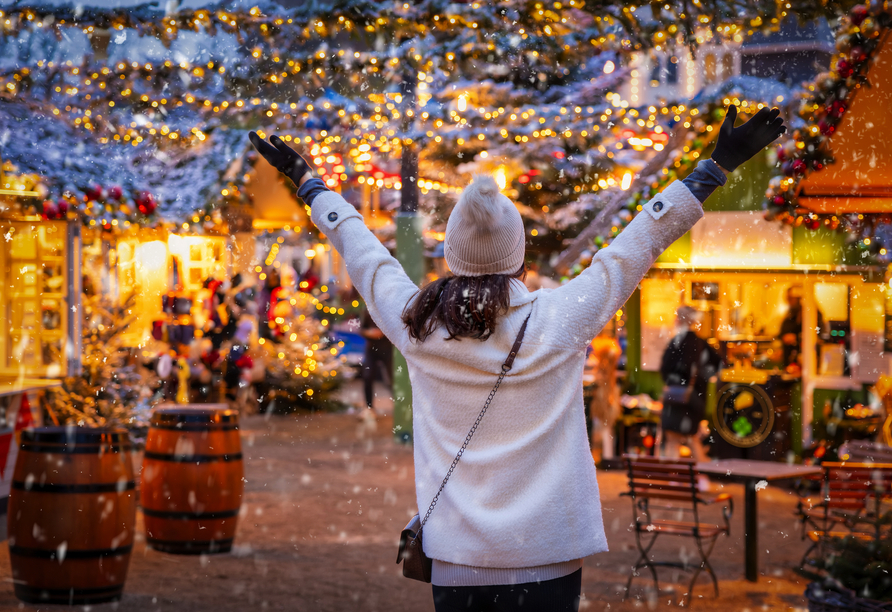 Lassen Sie sich von der weihnachtlichen Atmosphäre mitreißen.