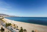 Der Sandstrand von L'Albir ist traumhaft schön.