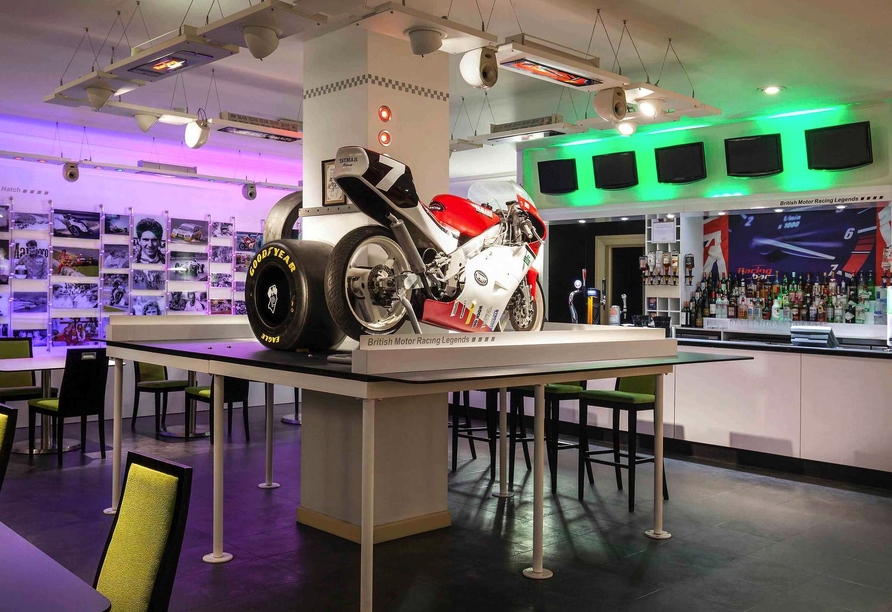 Bar im Mercure Dartford Brands Hatch Hotel