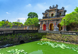 Das Hien Nhon-Tor in Hue führt Sie in die faszinierende Welt der kaiserlichen Vergangenheit Vietnams.
