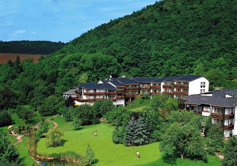 Das Parkhotel Maasberg liegt mitten im Grünen in einer großzügigen Parkanlage.