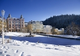 Genießen Sie das winterliche Panorama bei einem kleinen Spaziergang.