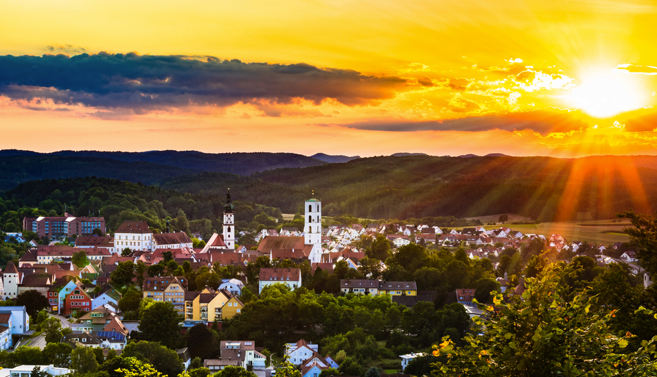Die Herzogstadt Sulzbach-Rosenberg liegt idyllisch im Grünen.