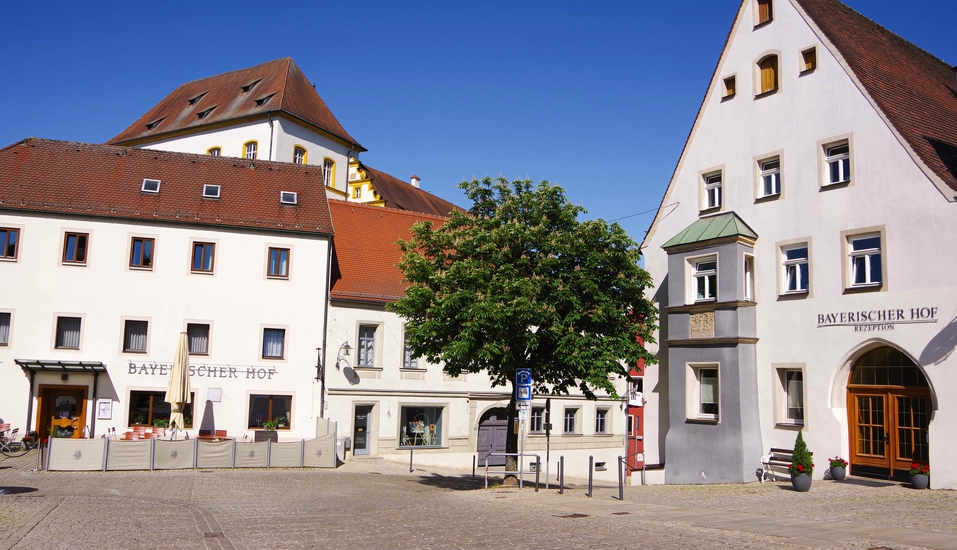 Herzlich willkommen im familiengeführten Hotelgasthof Bayerischer Hof!