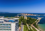 Blick auf das Hotel Sol Marina Palace und die Altstadt von Nessebar