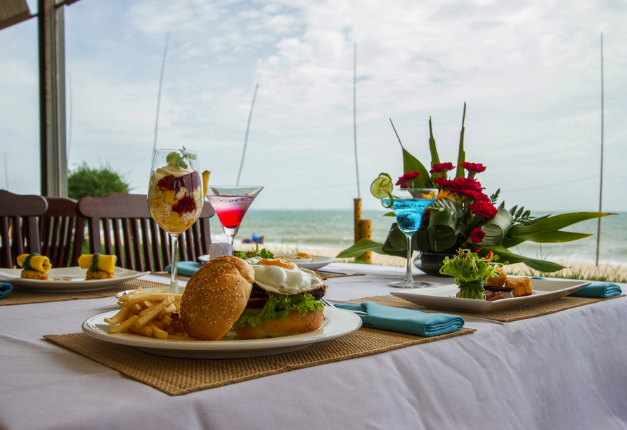 Kulinarik mit Aussicht genießen Sie im Blue Ocean Resort.
