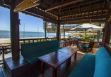 Die Beachbar des Blue Ocean Resorts begeistert mit leckeren Getränken und unvergleichlichen Ausblicken.