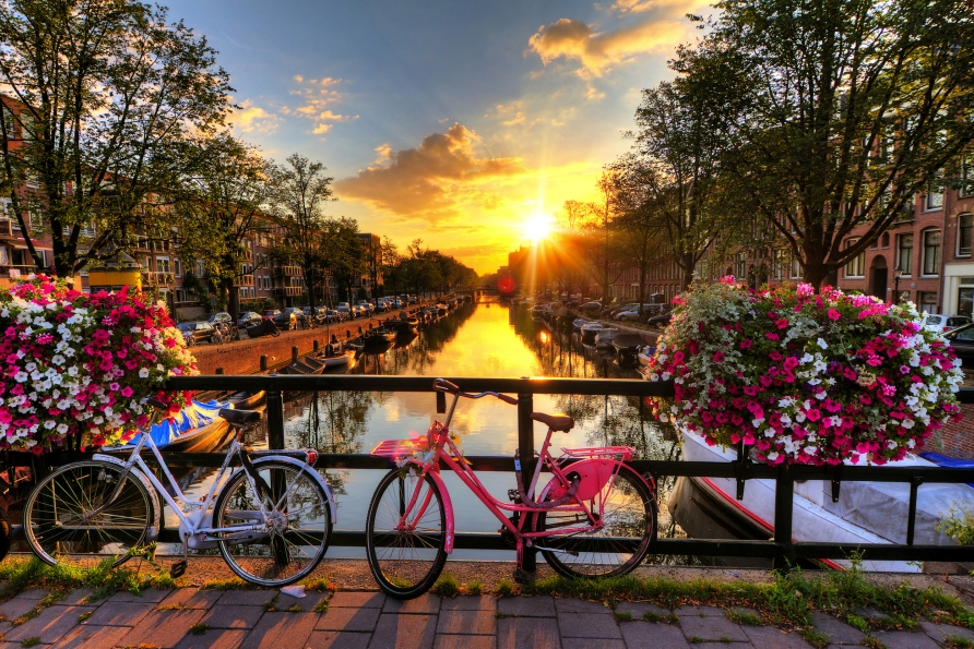 Amsterdam hat unglaublich viele Sehenswürdigkeiten und schöne Plätze zu bieten.