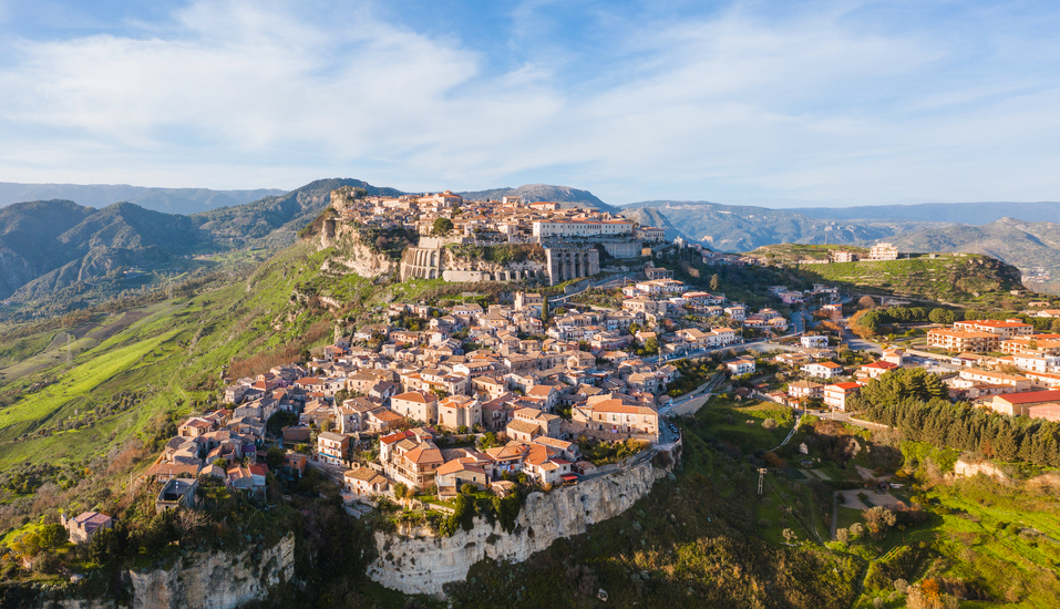 Erleben Sie den Zauber Süditaliens bei zahlreichen Natur- und Kulturhighlights sowie einem optional buchbaren Ausflug nach Gerace.
