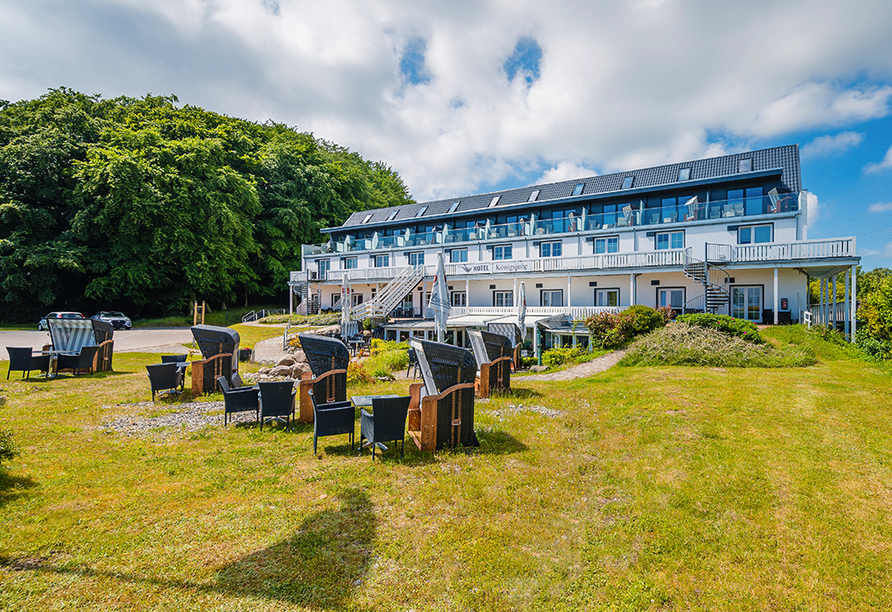 Das Hotel Königslinie liegt in traumhafter Lage auf der wunderschönen Insel Rügen. 