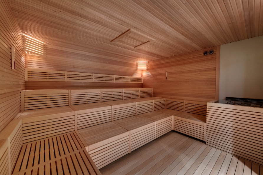 In der Sauna an Bord können Sie entspannen.