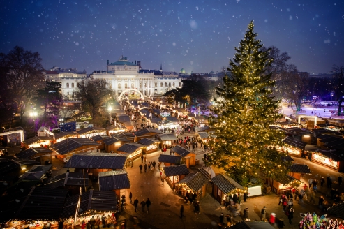 Als einer der ältesten Weihnachtsmärkte ist der traditionelle Christkindlmarkt in Wien weltweit bekannt.