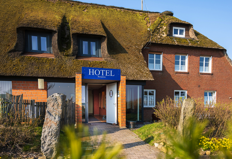 Außenansicht des Nordsee-Hotels Arlau-Schleuse