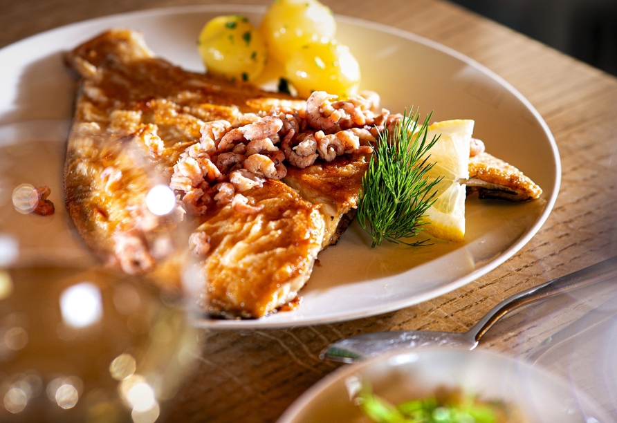 Lassen Sie sich regionale Köstlichkeiten und fangfrischen Fisch schmecken!