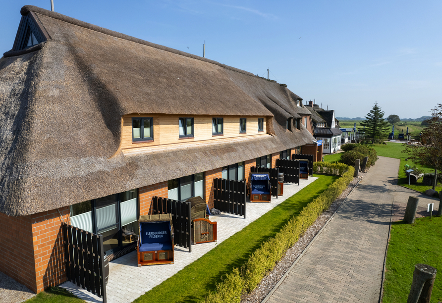 Außenansicht des Nordsee-Hotels Arlau-Schleuse