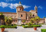 Freuen Sie sich auf die historische Kathedrale von Palermo, ein Wahrzeichen der Stadt und Meisterwerk sizilianischer Baukunst.