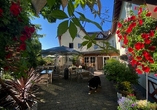 Auf der Terrasse können Sie Sonne tanken und Ihre Sorgen hinter sich lassen.