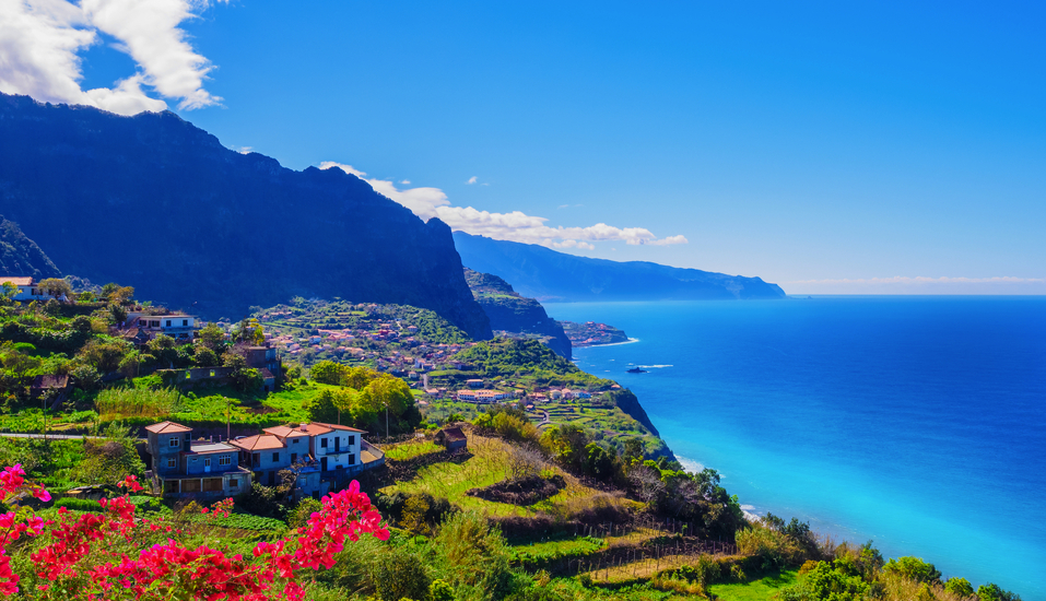 Insgesamt 7 Nächte verbringen Sie bei dieser Reise auf der traumhaften Blumeninsel Madeira.