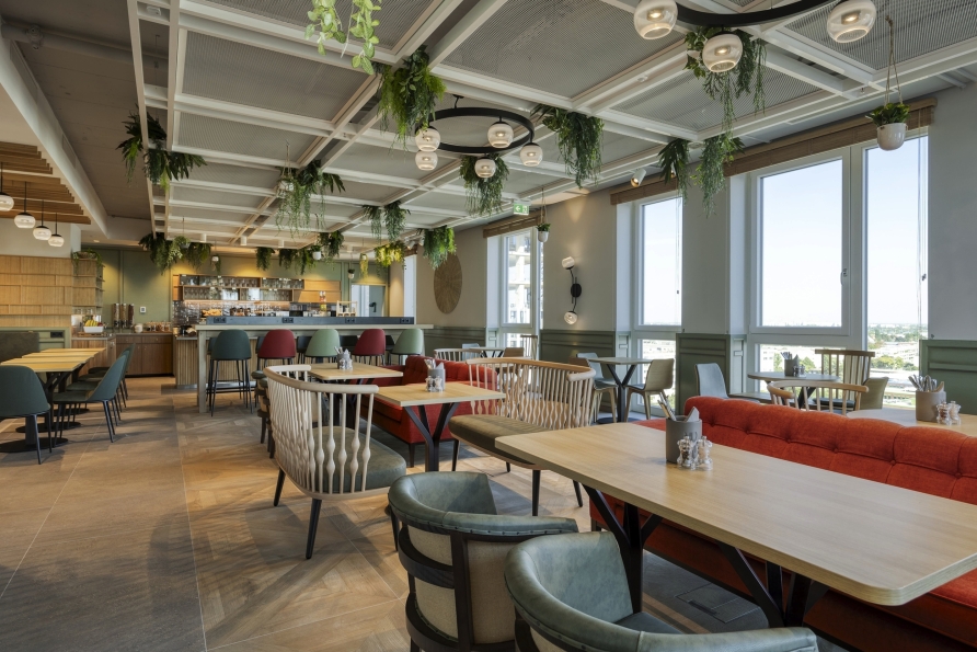 Verbringen Sie gemütliche Stunden im Restaurant und an der Bar des Hotels.