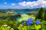 Der Vulkansee Sete Cidades bietet den wohl schönsten Panoramablick der Azoren.