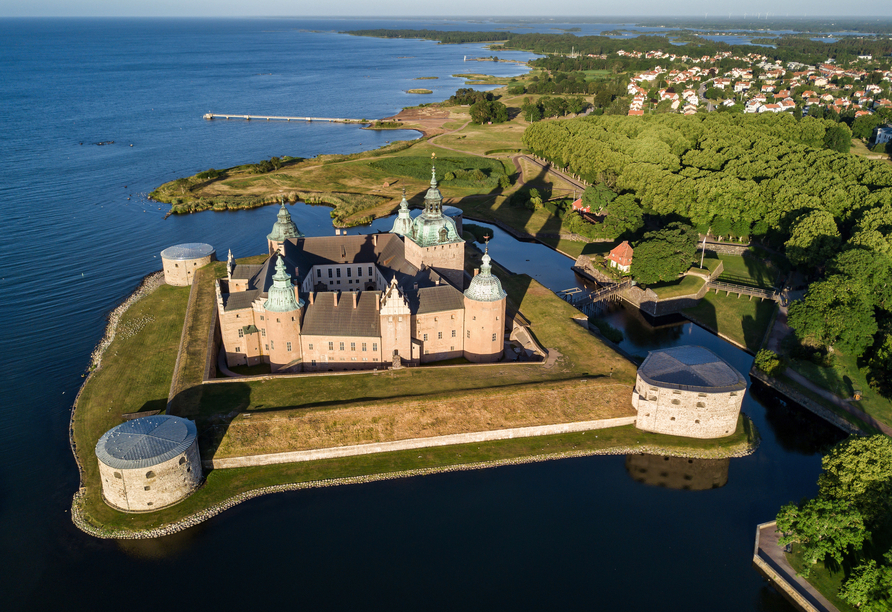 Besichtigen Sie das Schloss Kalmar.