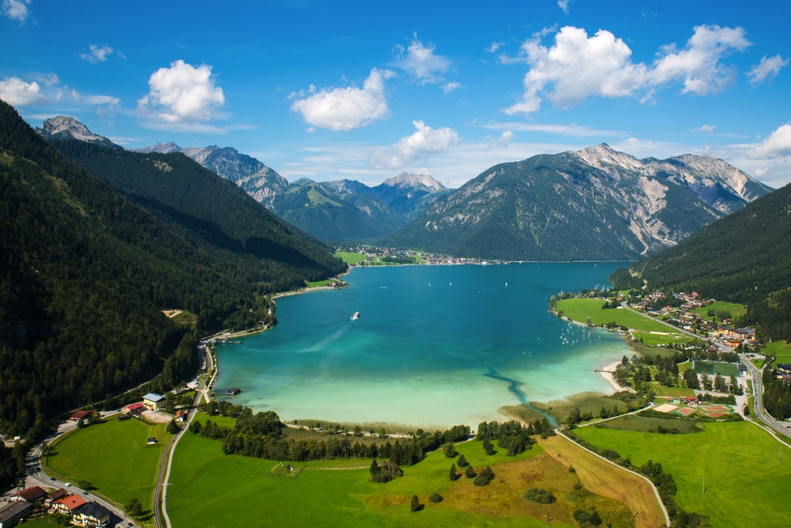 Lassen Sie sich vom Achensee verzaubern.