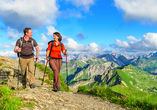 Zahlreiche Wanderwege laden zum Erkunden der Umgebung ein.