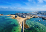 Freuen Sie sich auf zahlreiche Höhepunkte wie die Hafenstadt Saint-Malo.