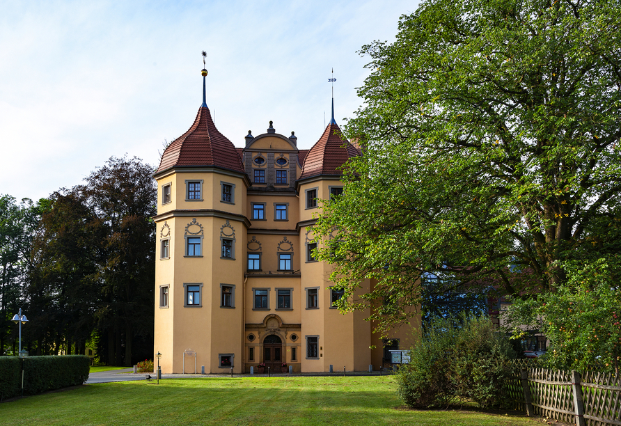 Außenansicht des Schlosshotels Althörnitz