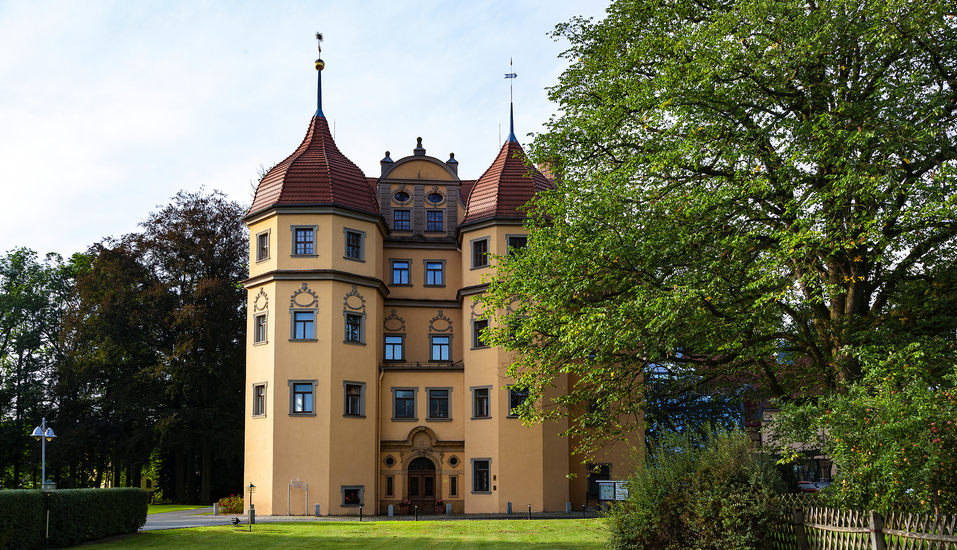 Außenansicht des Schlosshotels Althörnitz