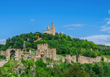 Lassen Sie sich von der Festung Tsarevets in Veliko Tarnovo beeindrucken.