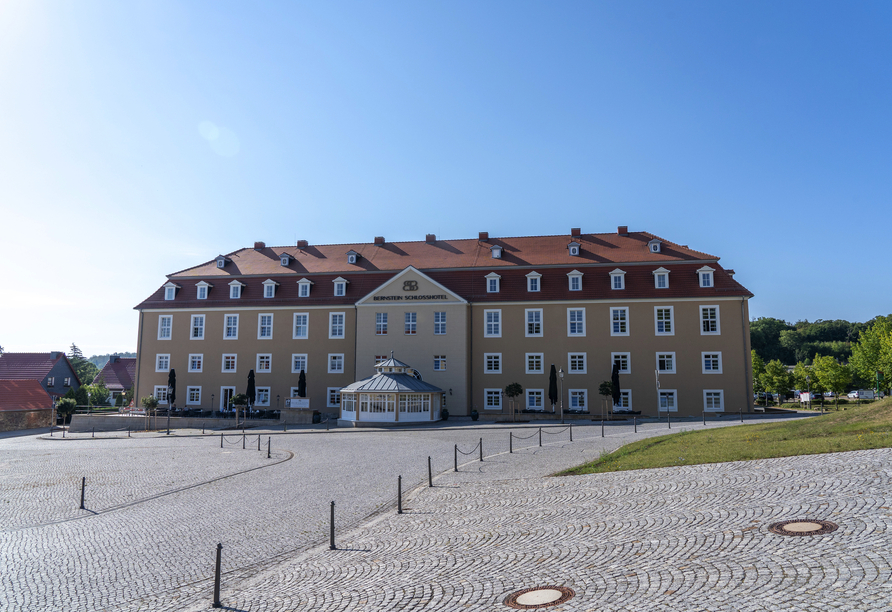 Außenansicht des Bernstein Schlosshotels Ballenstedt