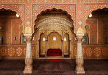 Das Junagarh Fort in Bikaner werden Sie bei einem der vielen Ausflüge entdecken.