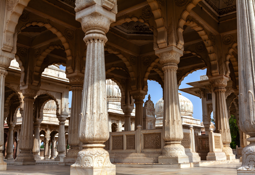Die faszinierende Gedenkstätte der königlichen Familie Devi Kund in Bikaner