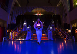 Im Restaurant Sheherazade genießen Sie neben köstlichen Gerichten auch eine grandiose Show.