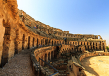 Sie besuchen das imposante Amphitheater in El Jem.