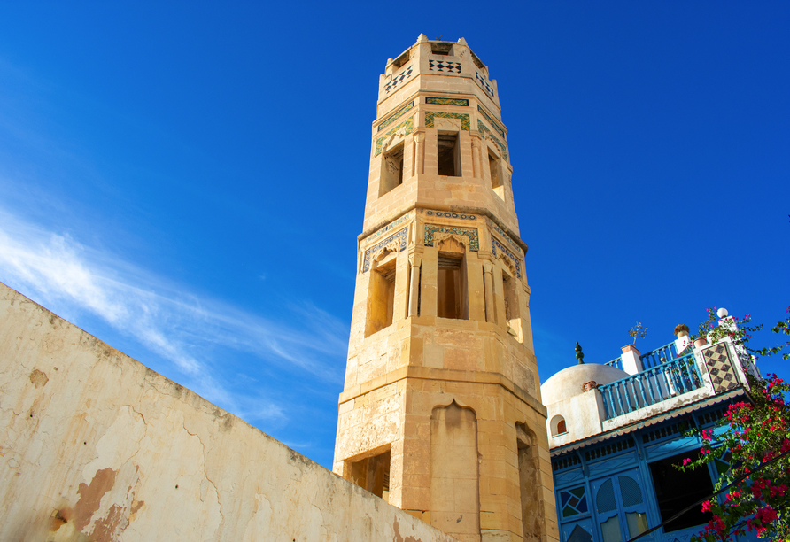 Auch in der Stadt Sousse finden Sie kunstvoll gestaltete Gebäude.