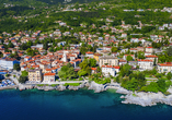 Willkommen an Ihrem Urlaubsort – der wunderschönen Küstenstadt Lovran in der malerischen Kvarner Bucht.
