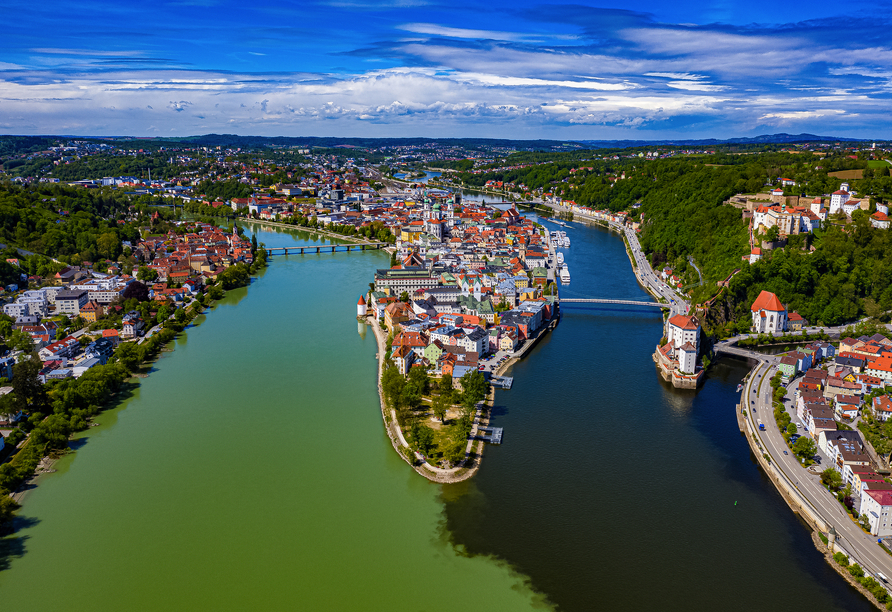 In der Drei-Flüsse-Stadt Passau startet Reise.